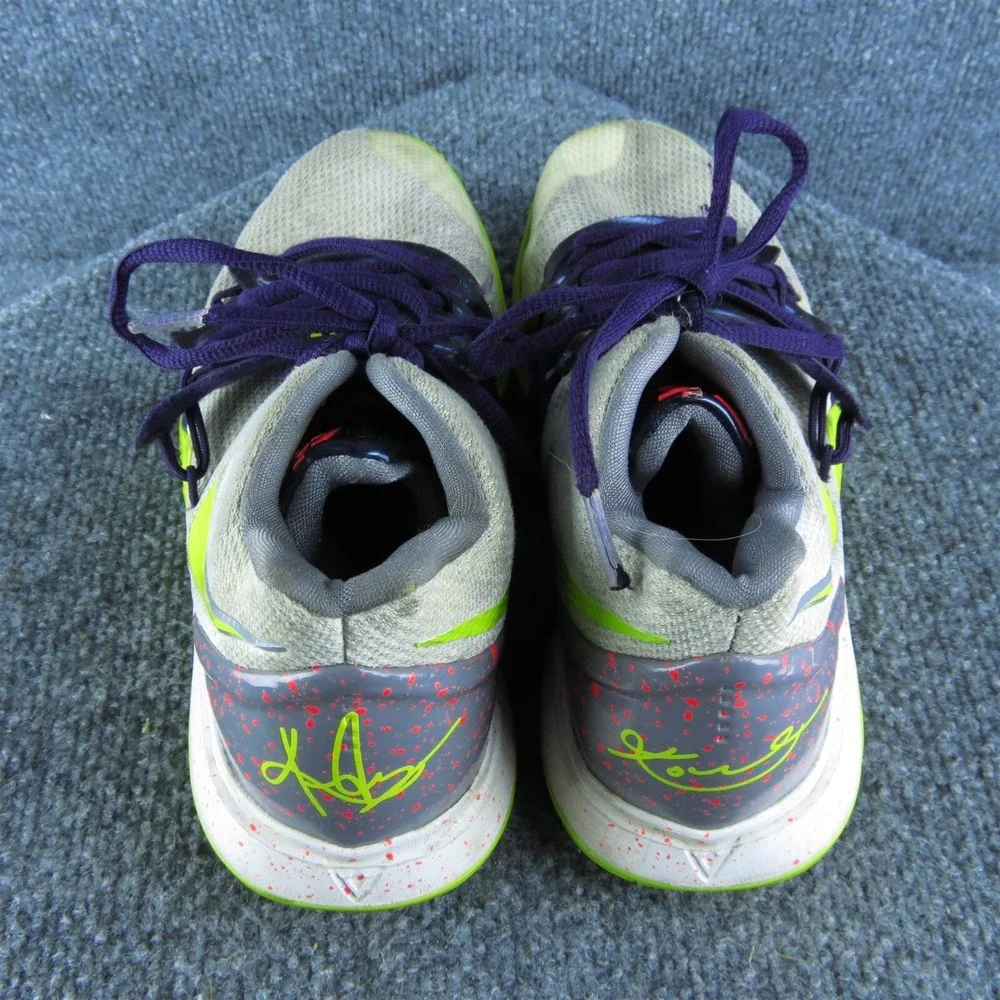 Nike‎ Boys Sneaker Shoes Sz Y 5 Medium Athletic Gray Fabric Lace Up